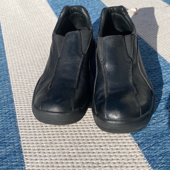 Mens JEEP Black Leather Slip-ons with MEMORY FOAM Foot Bed! In EUC Size 9 EU 43 - Picture 7 of 9